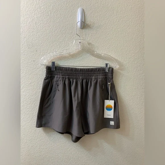 NWT Vuori Women's Dash Short 2.0 in Chia M - Picture 6 of 8